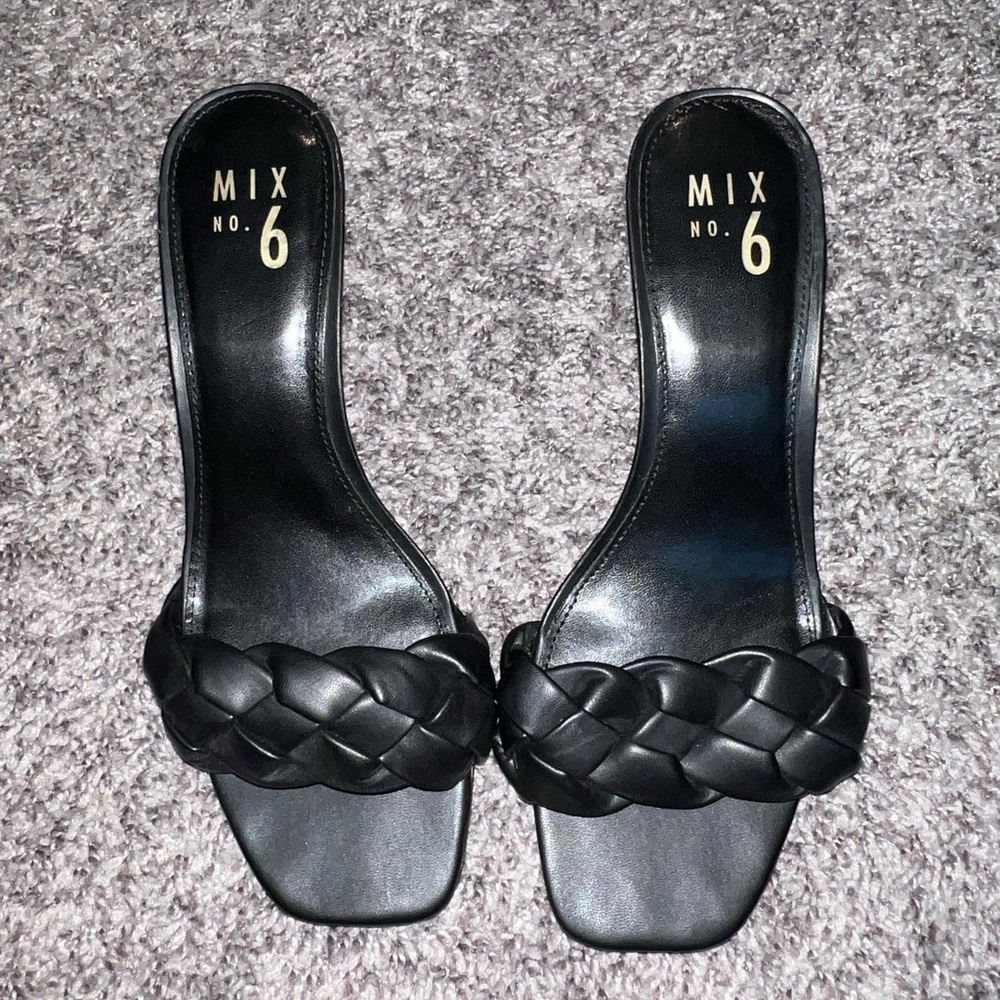Kitten Heels with Braided Front